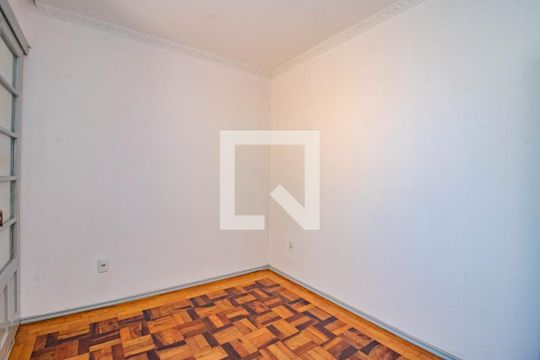 Quarto 1 de apartamento à venda com 3 quartos, 90m² em Navegantes, Porto Alegre