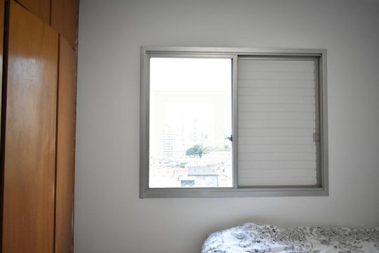 Quarto 1 de apartamento para alugar com 2 quartos, 53m² em Bosque da Saúde, São Paulo