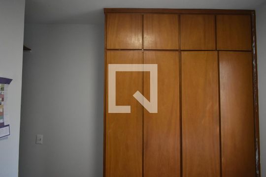Quarto 1 de apartamento para alugar com 2 quartos, 53m² em Bosque da Saúde, São Paulo