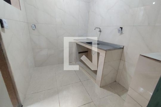Apartamento para alugar com 1 quarto, 60m² em Jardim Primavera, Duque de Caxias