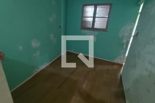 Casa para alugar com 1 quarto, 40m² em Parque Moderno, Duque de Caxias