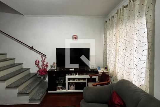 Sala de casa à venda com 2 quartos, 108m² em Santa Terezinha, Santo André