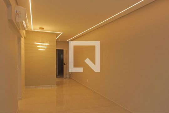Sala de apartamento para alugar com 2 quartos, 84m² em Ponta da Praia, Santos