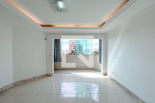 Apartamento para alugar com 4 quartos, 364m² em São José, Belo Horizonte