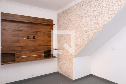 Sala de casa para alugar com 3 quartos, 90m² em Itaquera, São Paulo
