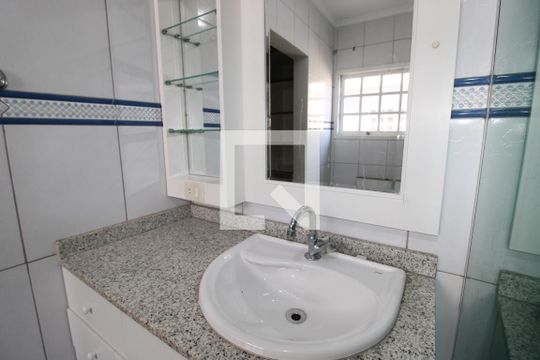 Quarto 1 - Banheiro de casa para alugar com 3 quartos, 160m² em Cidade Líder, São Paulo