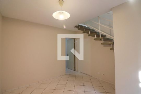 Casa à venda com 2 quartos, 50m² em Baeta Neves, São Bernardo do Campo