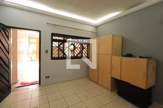 Sala de casa para alugar com 2 quartos, 164m² em Vila São Geraldo, São Paulo