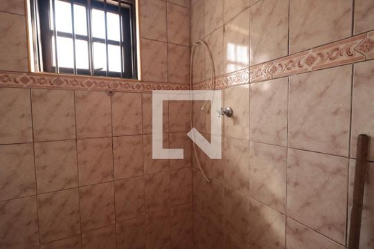 Banheiro da Suíte 1 de casa para alugar com 2 quartos, 164m² em Vila São Geraldo, São Paulo