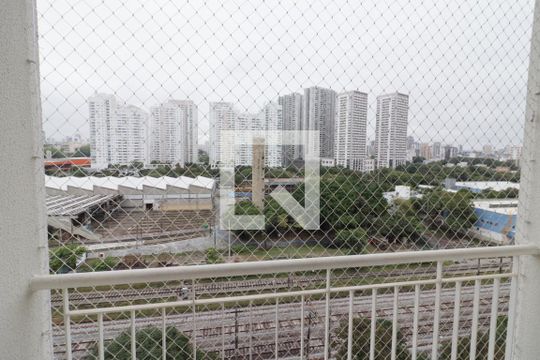 Sala de apartamento para alugar com 2 quartos, 63m² em Presidente Altino, Osasco