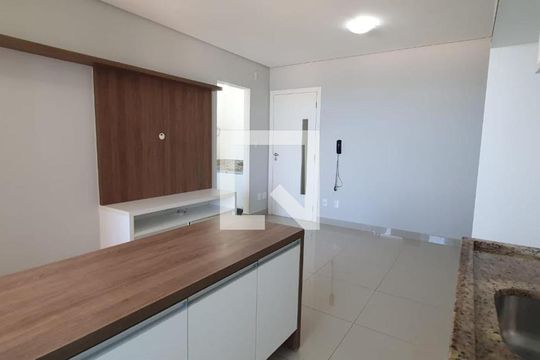 Sala/Cozinha de apartamento para alugar com 1 quarto, 42m² em Jardim Armação, Salvador