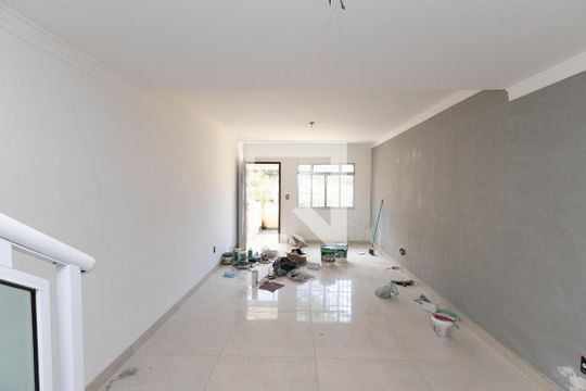 Sala  de casa de condomínio para alugar com 2 quartos, 106m² em Vila Nova Mazzei, São Paulo