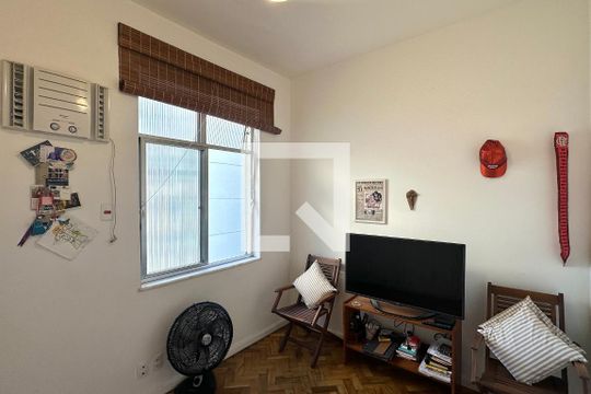 Apartamento à venda com 3 quartos, 75m² em Copacabana, Rio de Janeiro