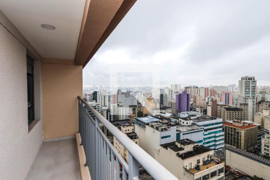 Varanda de apartamento para alugar com 1 quarto, 30m² em Liberdade, São Paulo