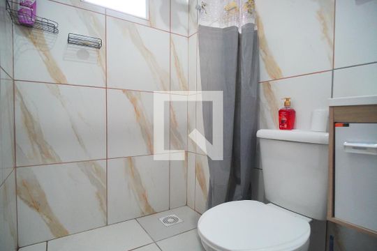 Banheiro de apartamento para alugar com 1 quarto, 30m² em Nova Sapucaia, Sapucaia do Sul