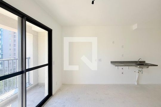 Quarto de kitnet/studio à venda com 1 quarto, 24m² em Vila Cordeiro, São Paulo
