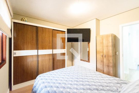 Casa à venda com 2 quartos, 78m² em Mato Grande, Canoas