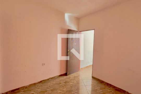 Quarto 1 de casa para alugar com 2 quartos, 55m² em Cidade Soberana, Guarulhos