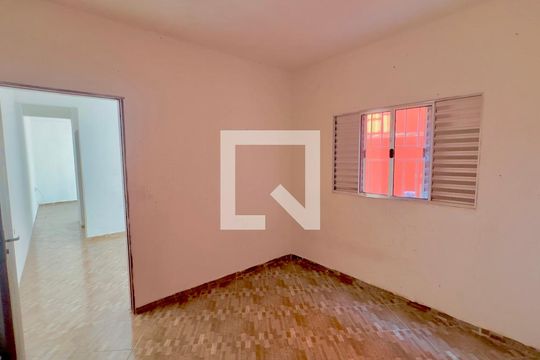 Quarto 1 de casa para alugar com 2 quartos, 55m² em Cidade Soberana, Guarulhos