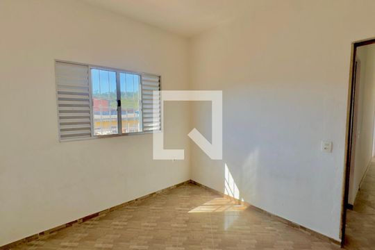 Quarto 2 de casa para alugar com 2 quartos, 55m² em Cidade Soberana, Guarulhos