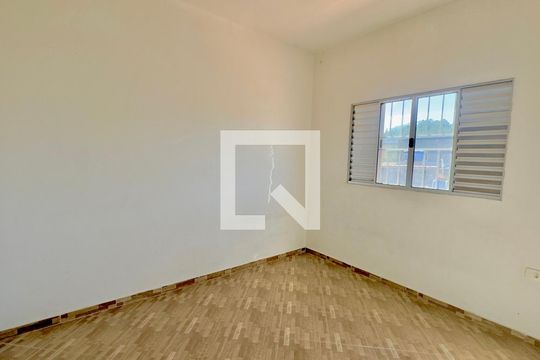 Quarto 2 de casa para alugar com 2 quartos, 55m² em Cidade Soberana, Guarulhos