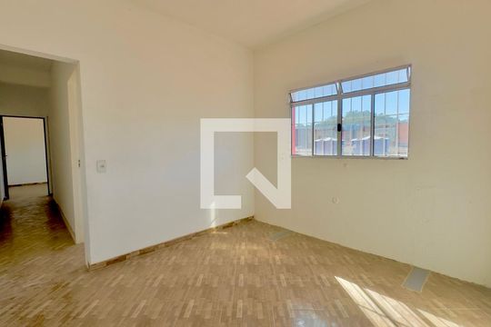 Casa para alugar com 2 quartos, 55m² em Cidade Soberana, Guarulhos