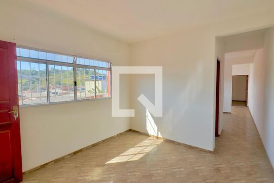 Casa para alugar com 2 quartos, 75m² em Cidade Soberana, Guarulhos