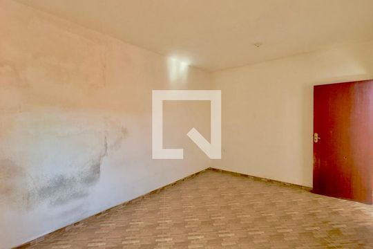Quarto de casa para alugar com 2 quartos, 75m² em Cidade Soberana, Guarulhos