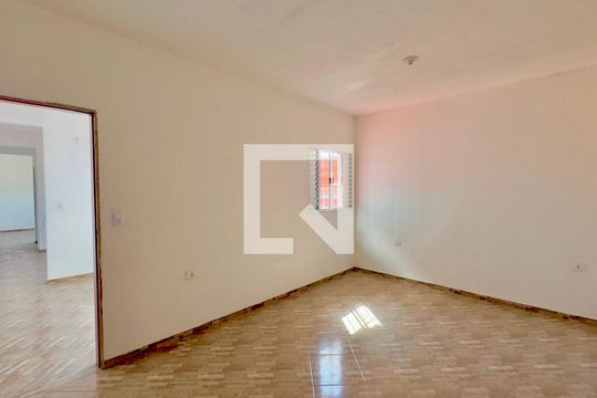 Quarto de casa para alugar com 2 quartos, 75m² em Cidade Soberana, Guarulhos