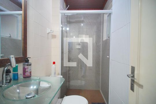 Banheiro de apartamento à venda com 1 quarto, 47m² em Centro, São Leopoldo
