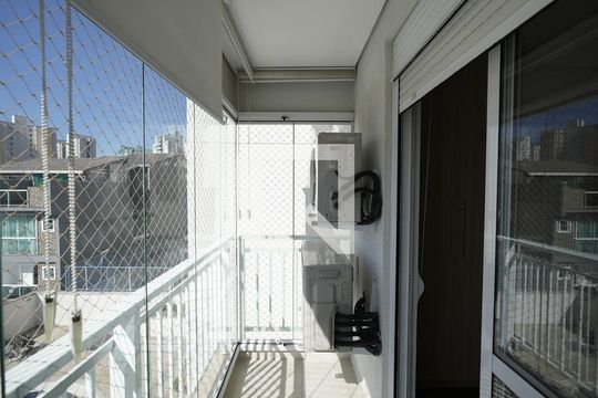 Sacada de apartamento para alugar com 3 quartos, 130m² em Vila Scarpelli, Santo André