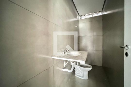 Banheiro da Suíte de casa à venda com 2 quartos, 240m² em Vila Mascote, São Paulo