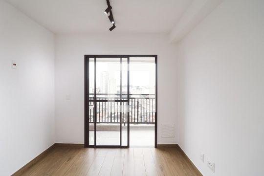 Sala/Cozinha de apartamento para alugar com 1 quarto, 31m² em Parada Inglesa, São Paulo