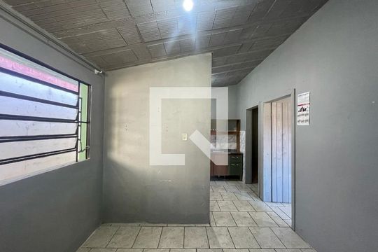 Sala de casa à venda com 7 quartos, 250m² em Canudos, Novo Hamburgo