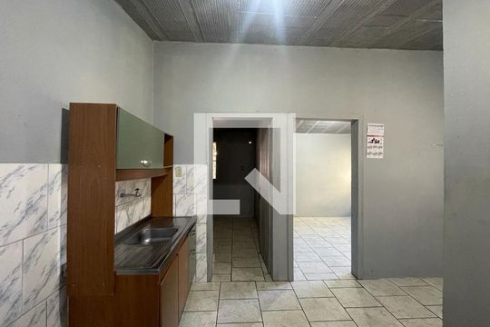 Cozinha de casa à venda com 7 quartos, 250m² em Canudos, Novo Hamburgo
