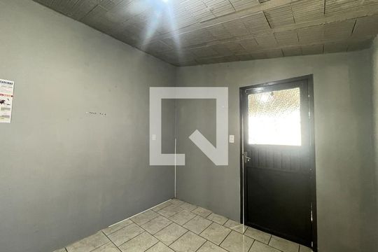 Sala de casa à venda com 7 quartos, 250m² em Canudos, Novo Hamburgo