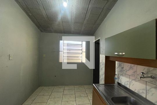 Cozinha de casa à venda com 7 quartos, 250m² em Canudos, Novo Hamburgo
