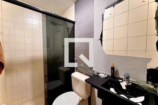 Banheiro de apartamento à venda com 3 quartos, 120m² em Humaitá, Rio de Janeiro