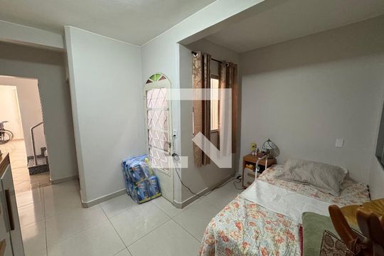 Suíte 1 de casa à venda com 5 quartos, 280m² em Riacho Fundo, Brasília