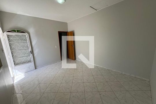 Quarto 1 de casa à venda com 5 quartos, 280m² em Riacho Fundo, Brasília