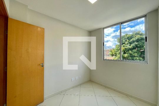 Quarto de apartamento à venda com 3 quartos, 62m² em Nova Vista, Belo Horizonte