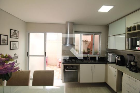 Sala / Cozinha de casa de condomínio à venda com 2 quartos, 100m² em Casa Verde Média, São Paulo