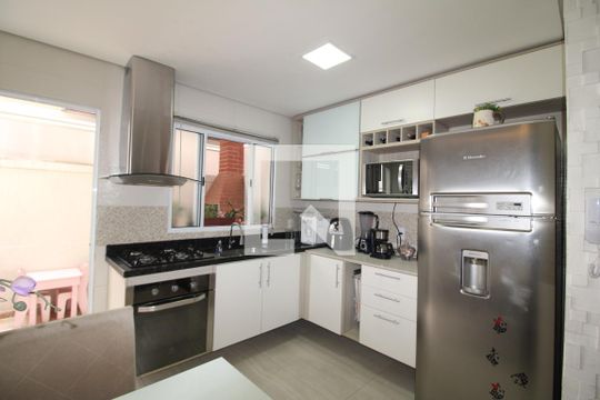 Sala / Cozinha de casa de condomínio à venda com 2 quartos, 100m² em Casa Verde Média, São Paulo