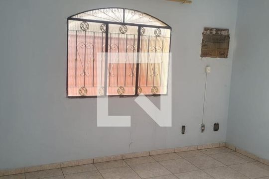 Quarto de casa à venda com 4 quartos, 239m² em Campo Grande, Rio de Janeiro