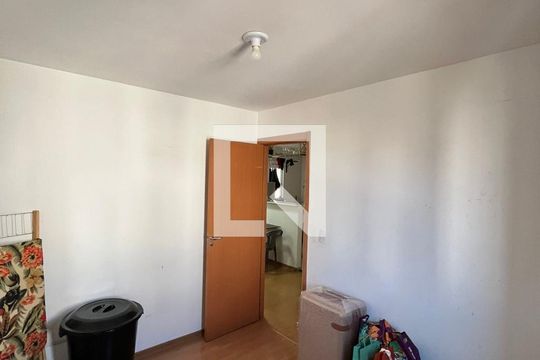 Quarto de apartamento à venda com 2 quartos, 39m² em Setor Perim, Goiânia