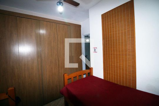 Quarto 2 de casa para alugar com 3 quartos, 75m² em Olaria, Rio de Janeiro