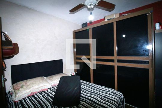 Quarto 1 de casa para alugar com 3 quartos, 75m² em Olaria, Rio de Janeiro