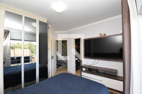 Suíte de casa à venda com 3 quartos, 220m² em Boa Vista, Curitiba
