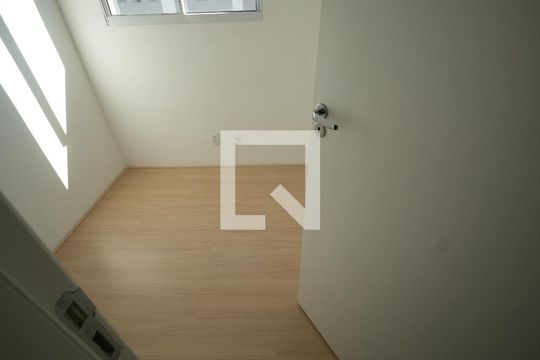 Quarto 1 de apartamento para alugar com 2 quartos, 39m² em Jardim, Santo André