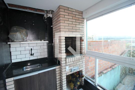 Sala - Varanda de casa para alugar com 4 quartos, 225m² em Vila Carmosina, São Paulo